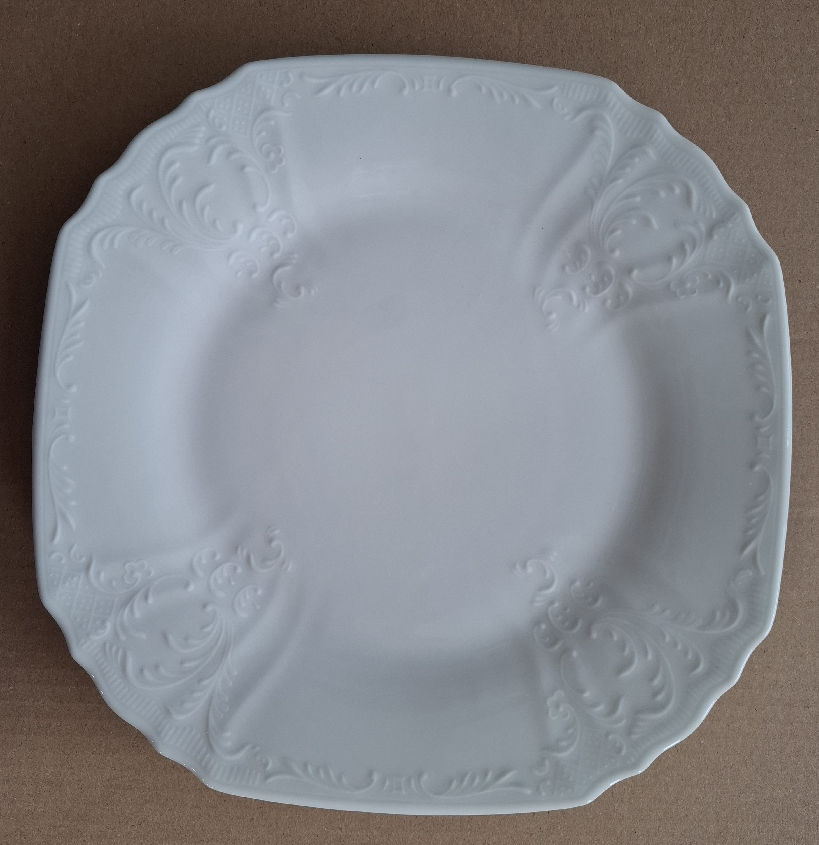 Bernadotte misa na koláče hranatá 30cm biela II.akosť (1ks)